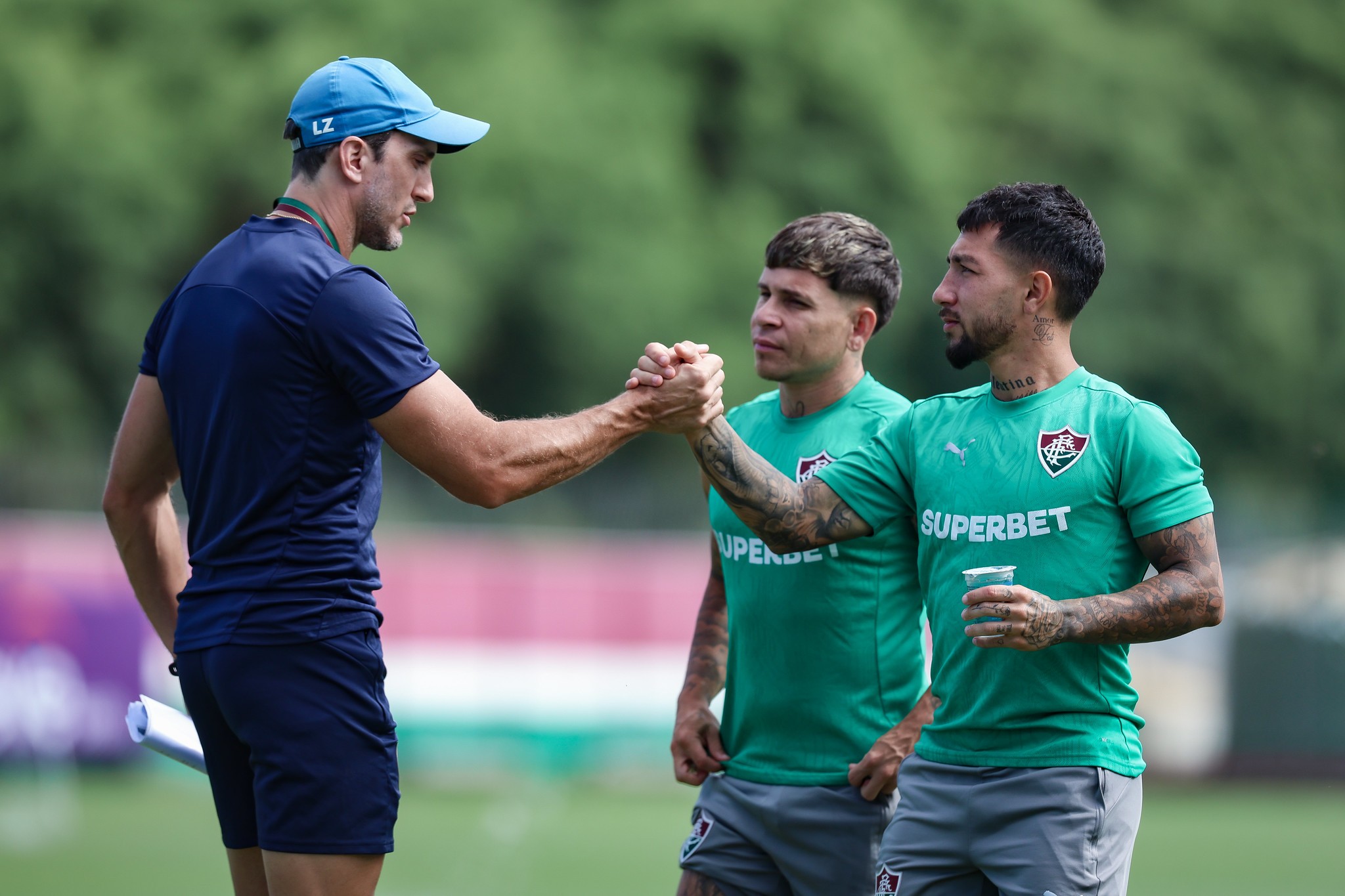 Escalação do Fluminense: Ganso e Serna disputam vaga do suspenso Lucho Acosta