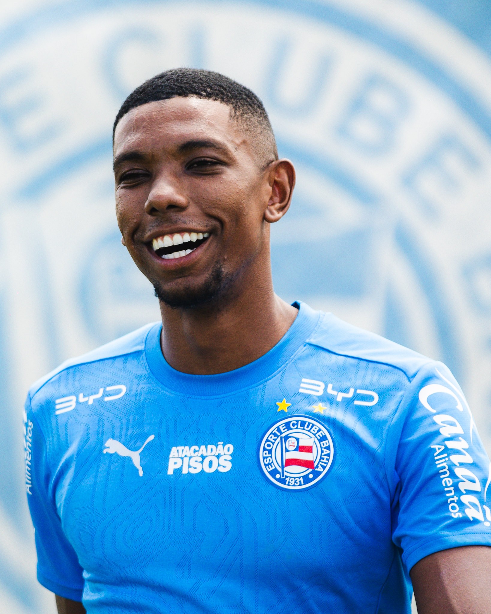 Bahia volta a ter fartura na zaga após lesões e empréstimo relâmpago