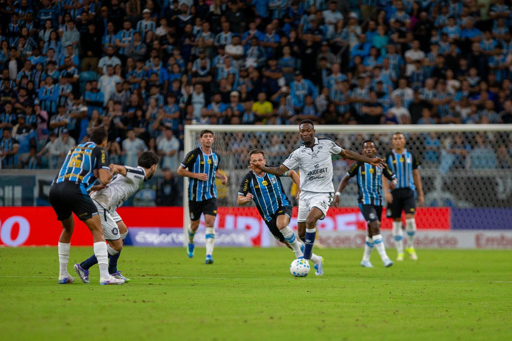 Tchamba projeta melhora do Remo no ano e comenta possibilidade de retorno à seleção