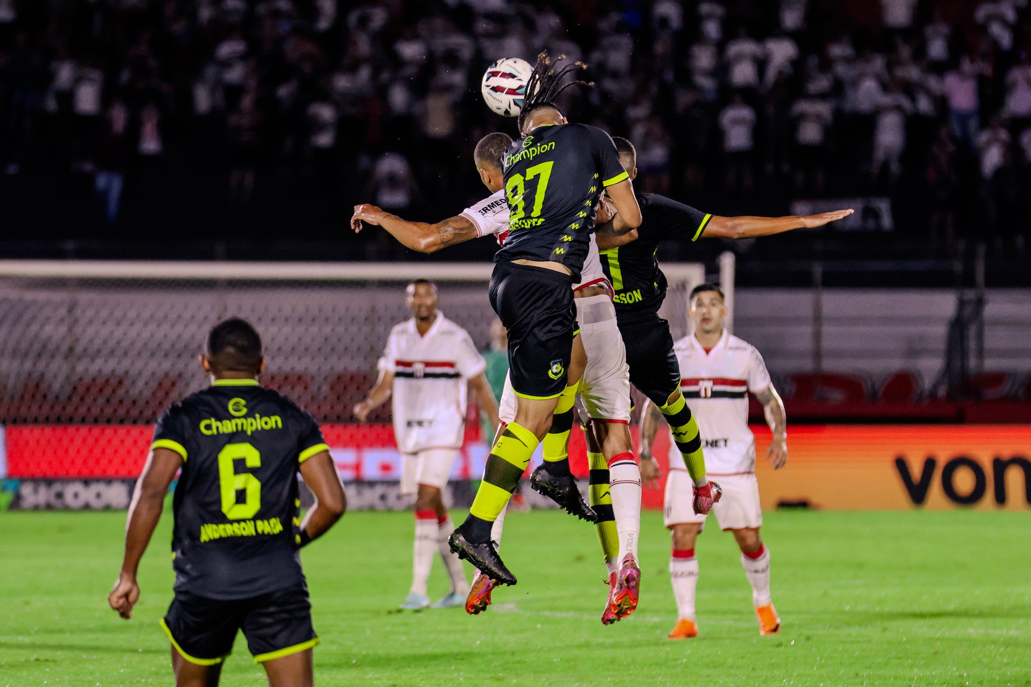 Série B não tem time com 100% de aproveitamento após três jogos pela sétima vez em pontos corridos