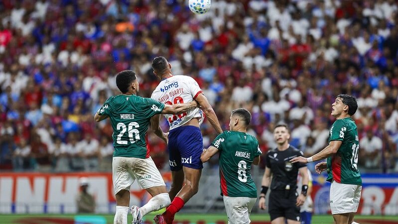 Bahia engata gols na bola aérea, e David Duarte vira zagueiro artilheiro na era City