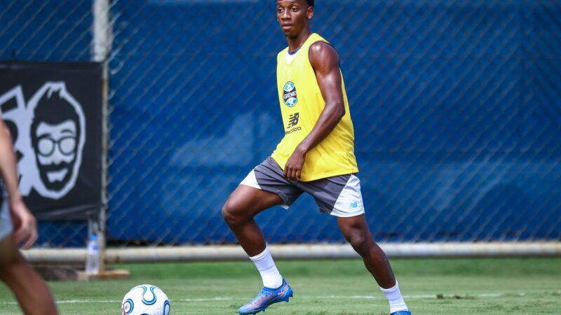 Grêmio inicia semana com menos desfalques, mas prepara preservações na Sul-Americana