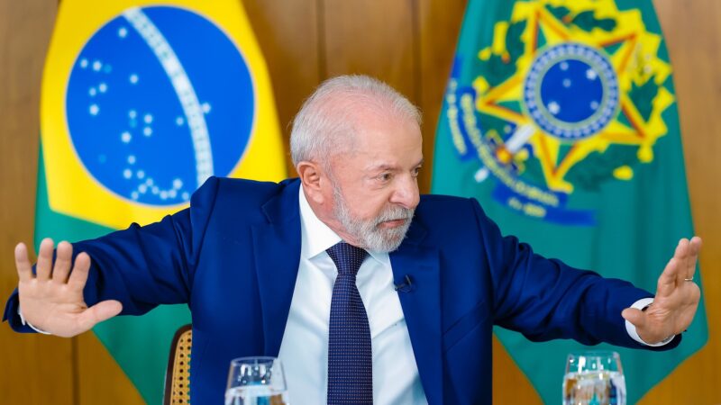 Lula sinaliza a aliados que não vai abrir mão de nova indicação para o STF após derrota de Messias