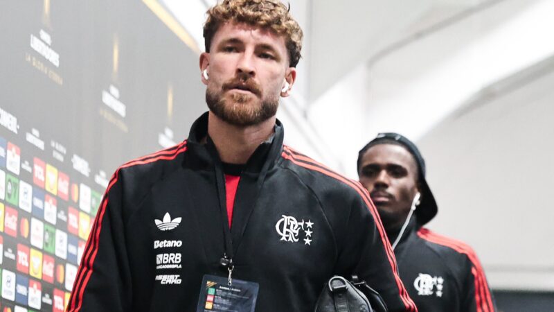 Bastidores: jogadores do Flamengo usaram oxigênio no vestiário, mas estratégia para altitude funcionou