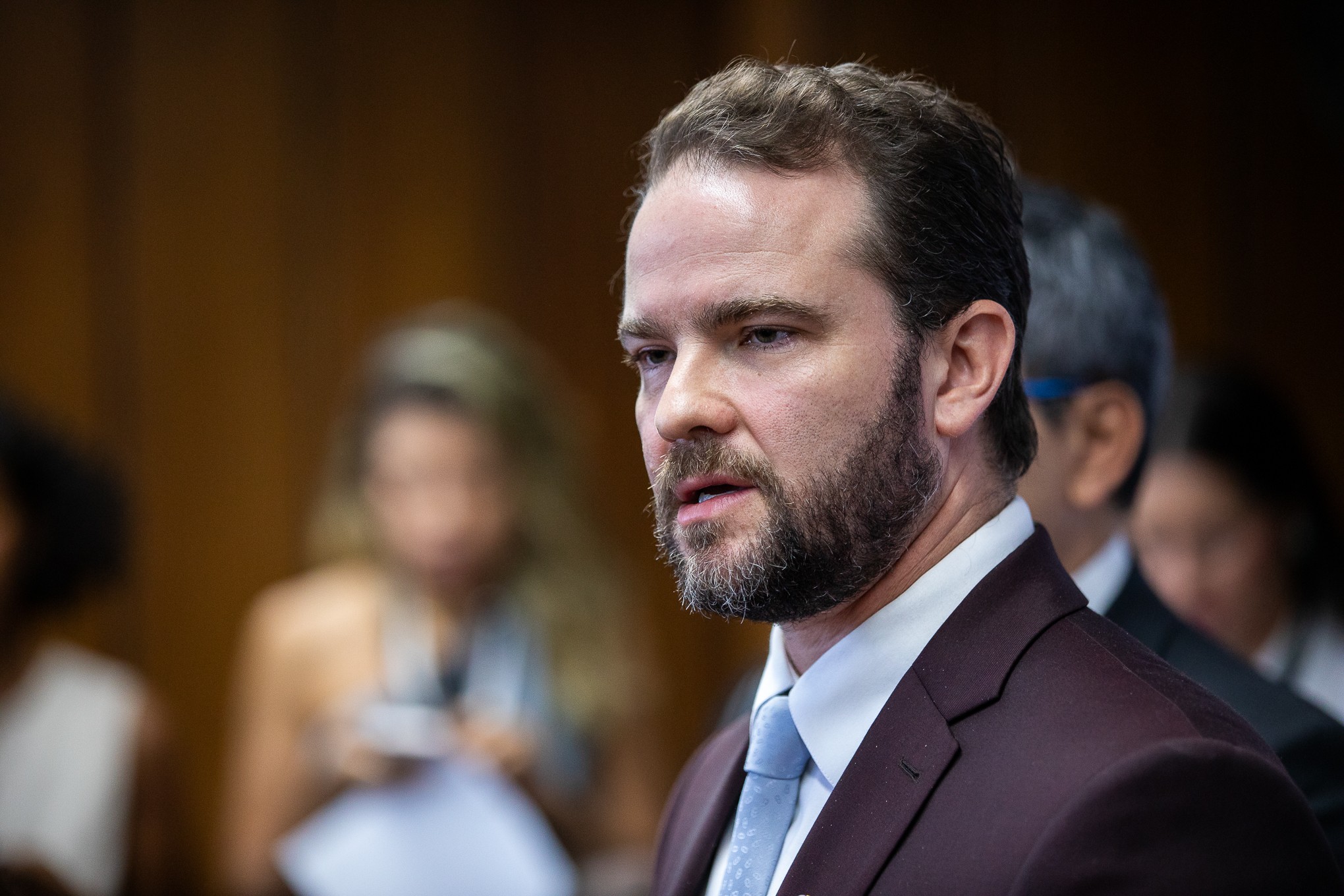 Governo vai usar FGTS em programa para brasileiros endividados, diz Durigan