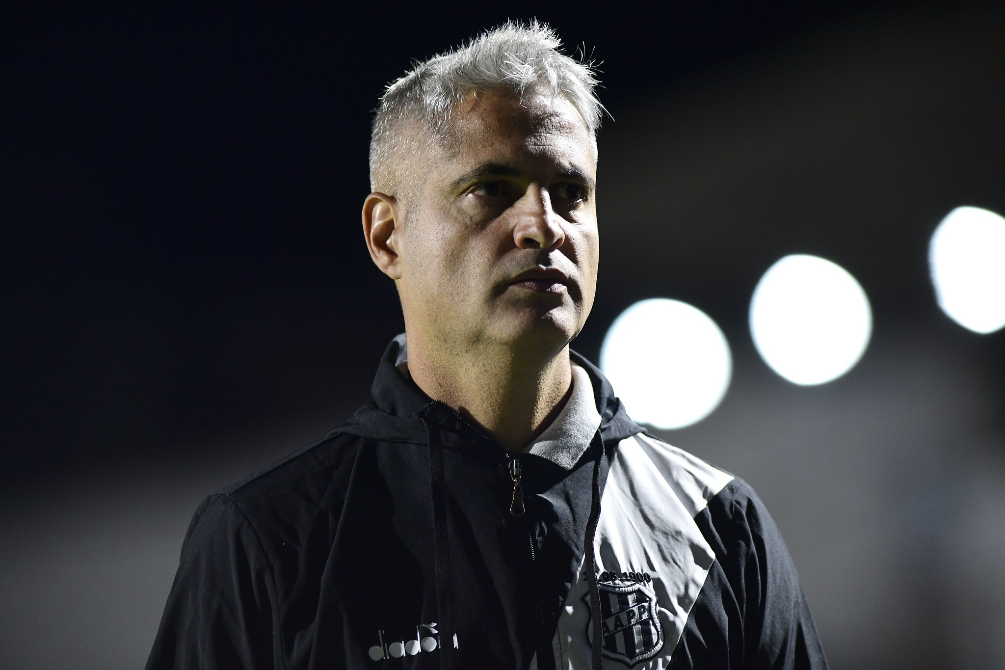 Técnico da Ponte cobra melhora nas finalizações e critica arbitragem: “Critérios diferentes”