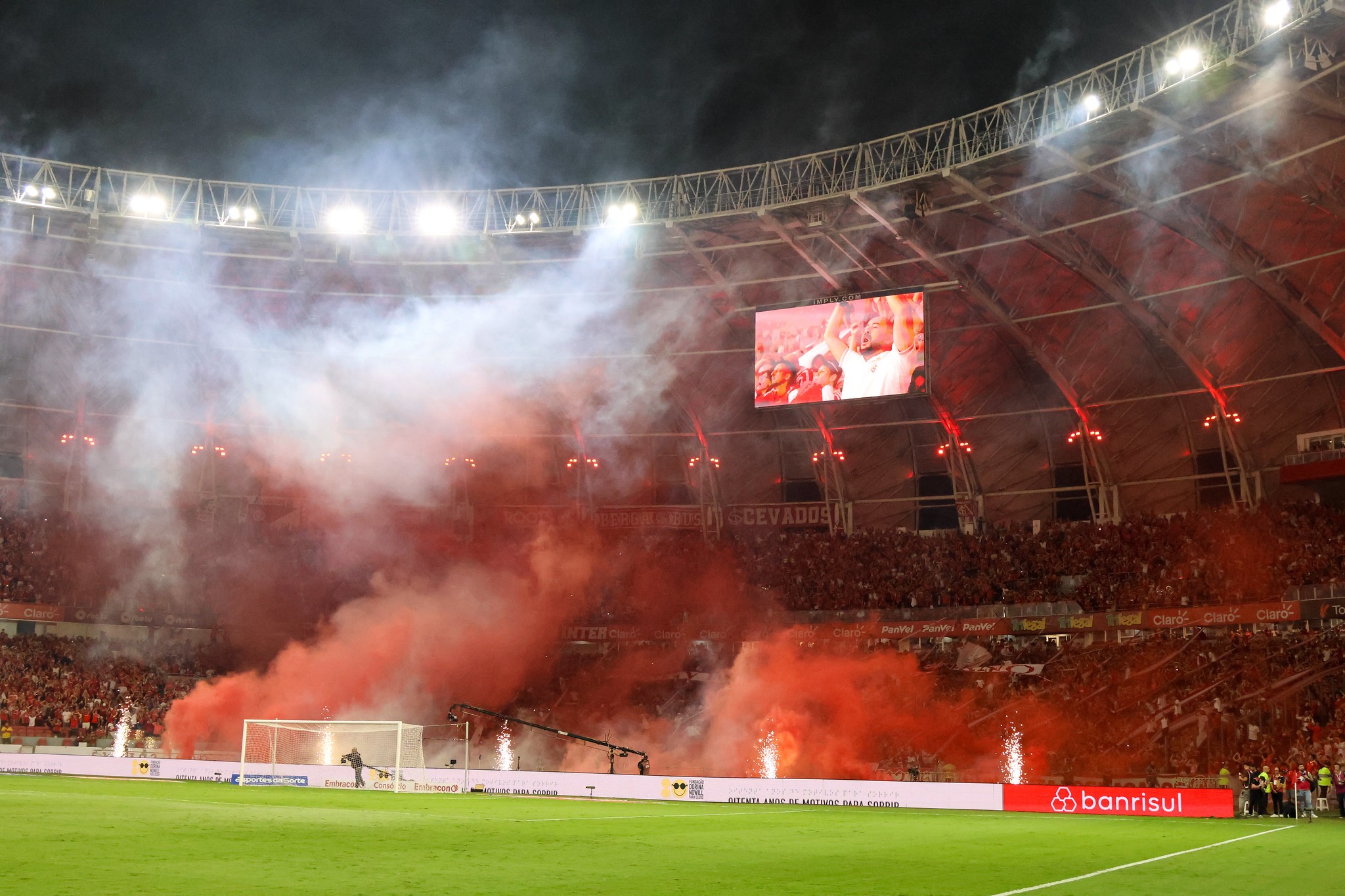 Inter volta a levar mais de 35 mil ao Beira-Rio, mas ainda patina em casa com pior campanha