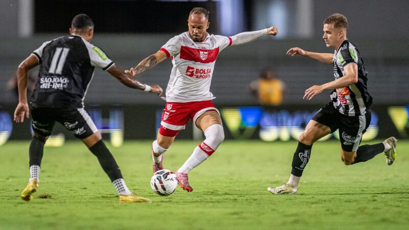 Alex exalta fase de artilheiro, mas valoriza coletivo em vitória “épica” do Athletic