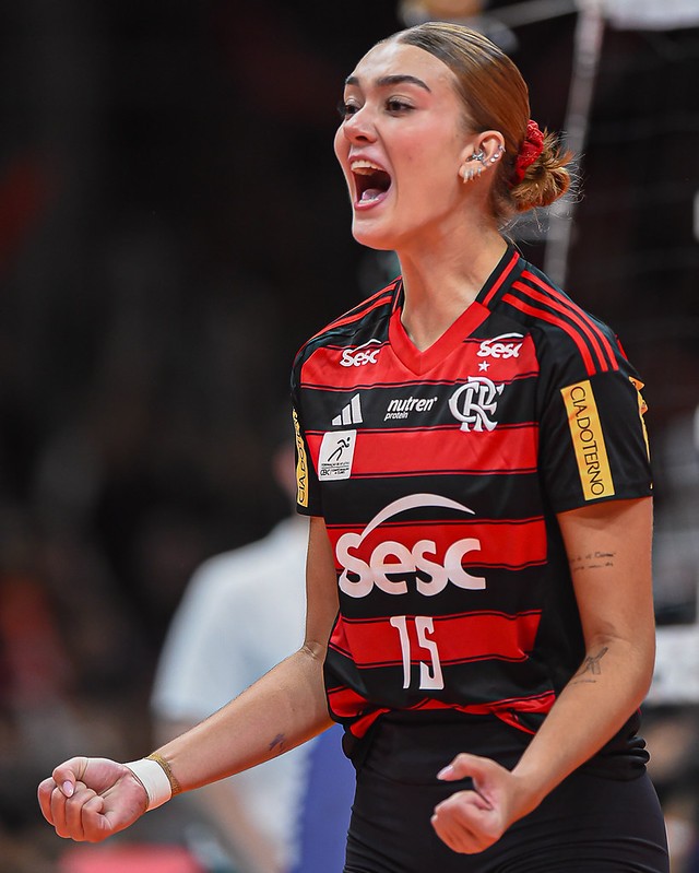 Helena lamenta derrota de virada do Sesc-Flamengo, mas exalta oportunidade como titular