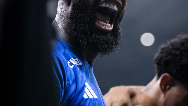 Ainda tem vaga? Gerson encara maratona no Cruzeiro em corrida contra o tempo pela Copa