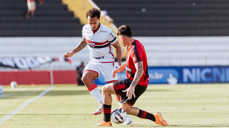 Morelli vê Botafogo-SP em evolução na Série B e pede ajuste no ataque: “Futebol é detalhe”