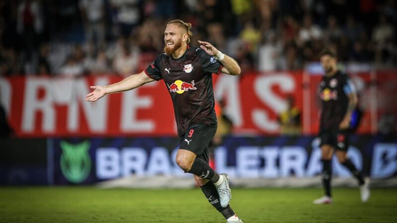 Pitta exalta grupo após vitória: “Jogo espetacular”