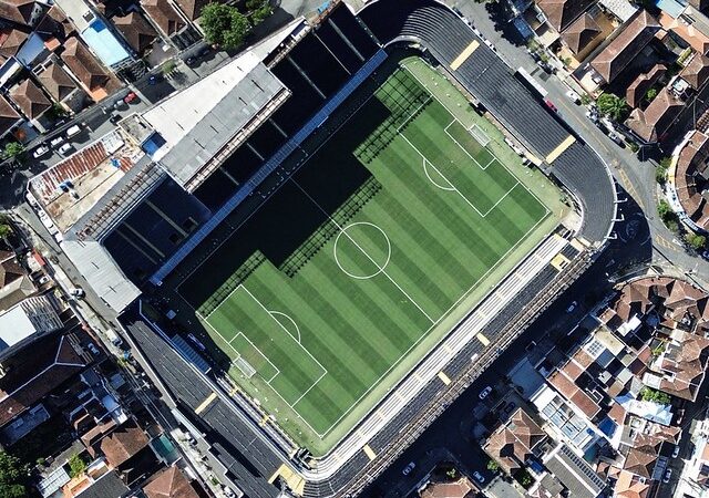 Santos x Coritiba: onde assistir ao vivo, horário e escalações