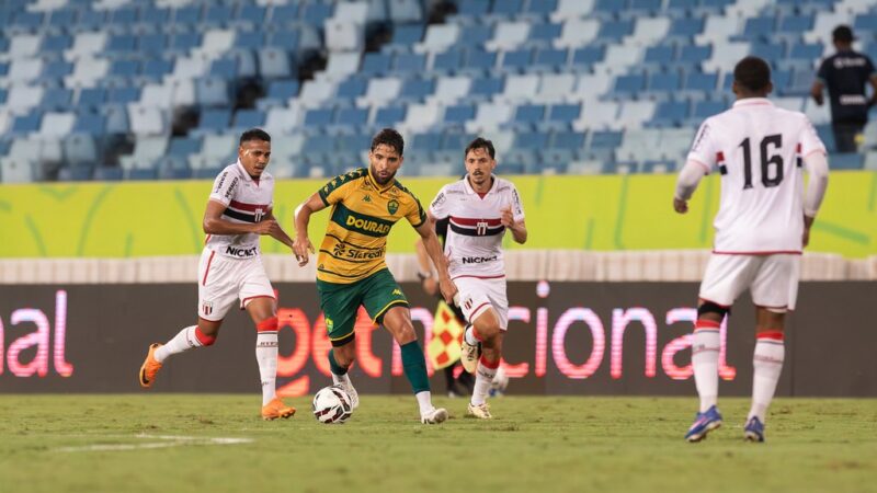 Atuações do Cuiabá: Eric Melo marca um golaço, mas Weverson comete pênalti; dê suas notas