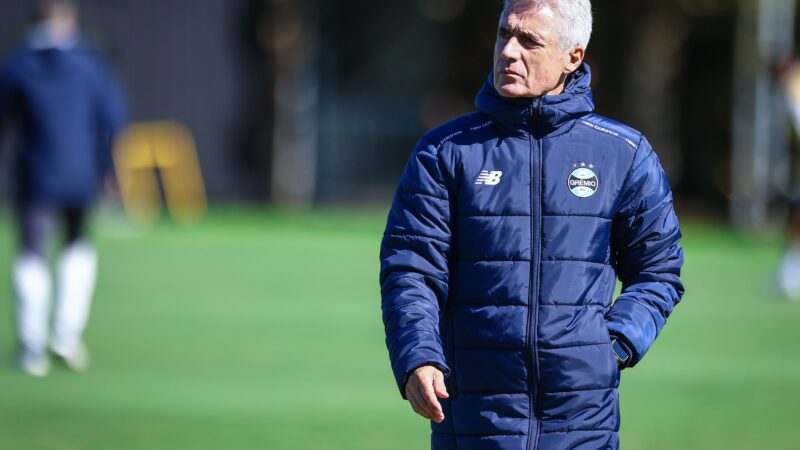 Grêmio: Luís Castro é absolvido pelo STJD em julgamento por expulsão