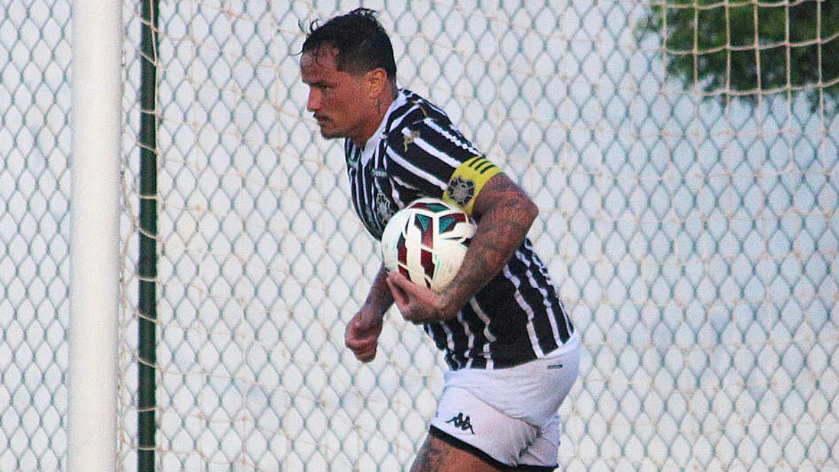 Maratona de jogos testa elenco do Rio Branco-ES em três competições