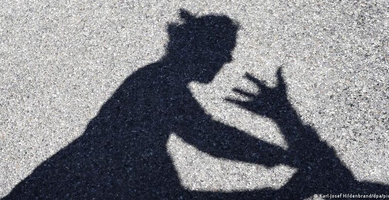 ‘Evitem se relacionar com homens’: fala de chefe de polícia a mulheres causa polêmica na Alemanha