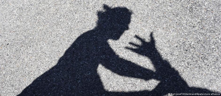 ‘Evitem se relacionar com homens’: fala de chefe de polícia a mulheres causa polêmica na Alemanha