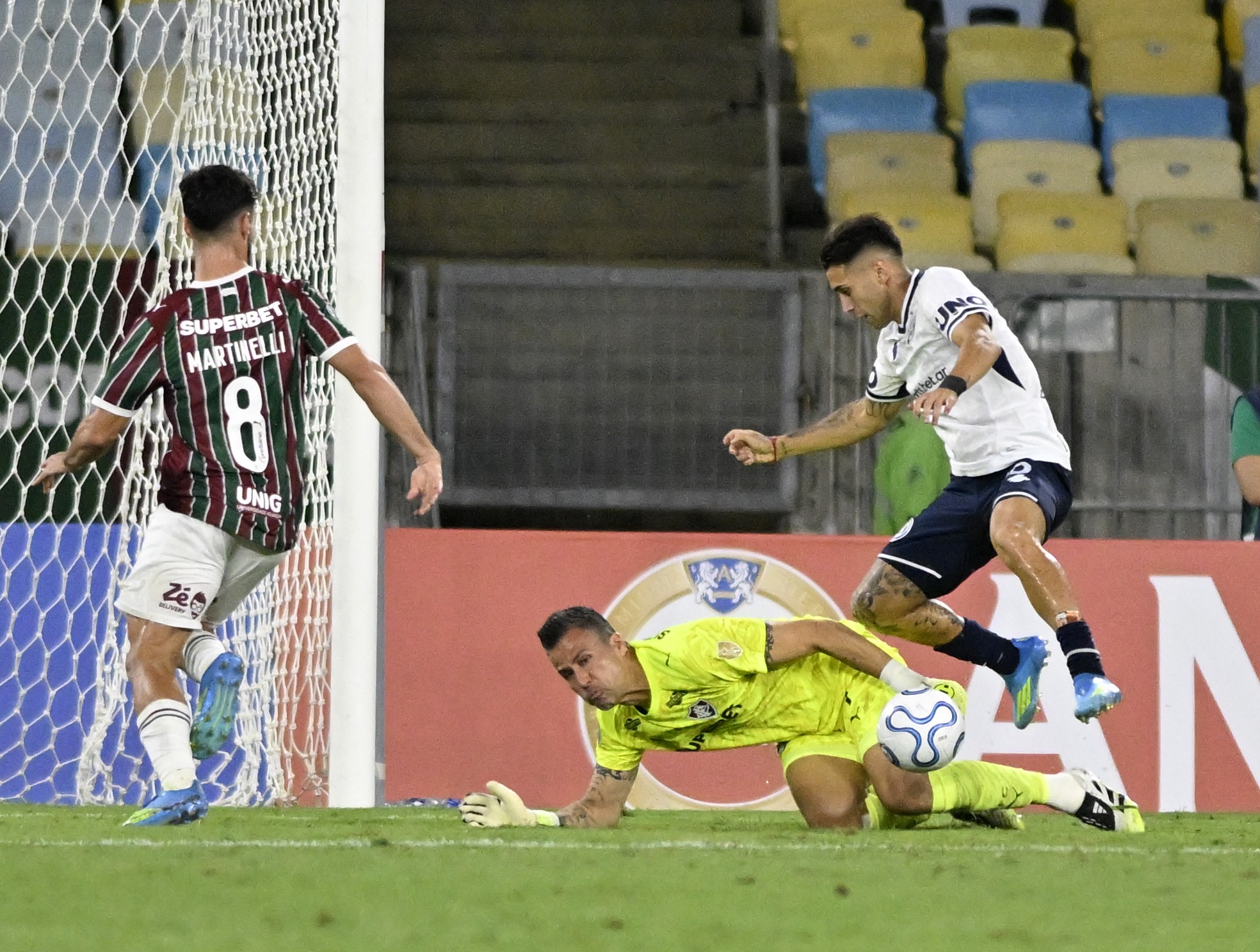 Dos elogios às vaias: como o Fluminense entrou numa espiral de problemas em 11 dias