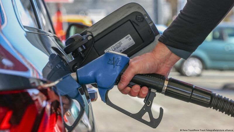 IPCA: inflação fica em 0,88% em março, acima das expectativas e puxada por combustíveis