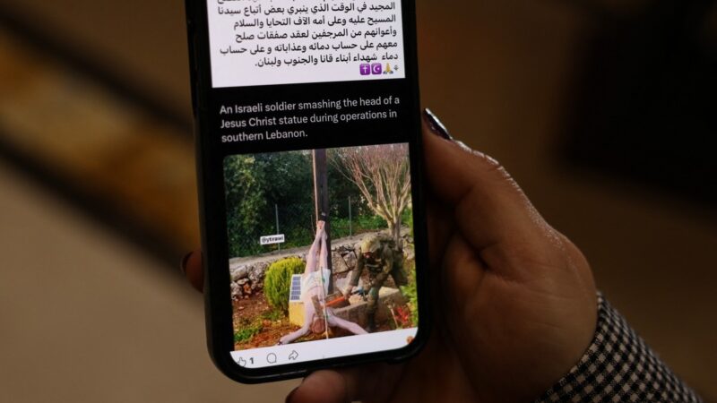 Israel condena dois soldados a
detenção por 30 dias por destruir estátua de Jesus no Líbano