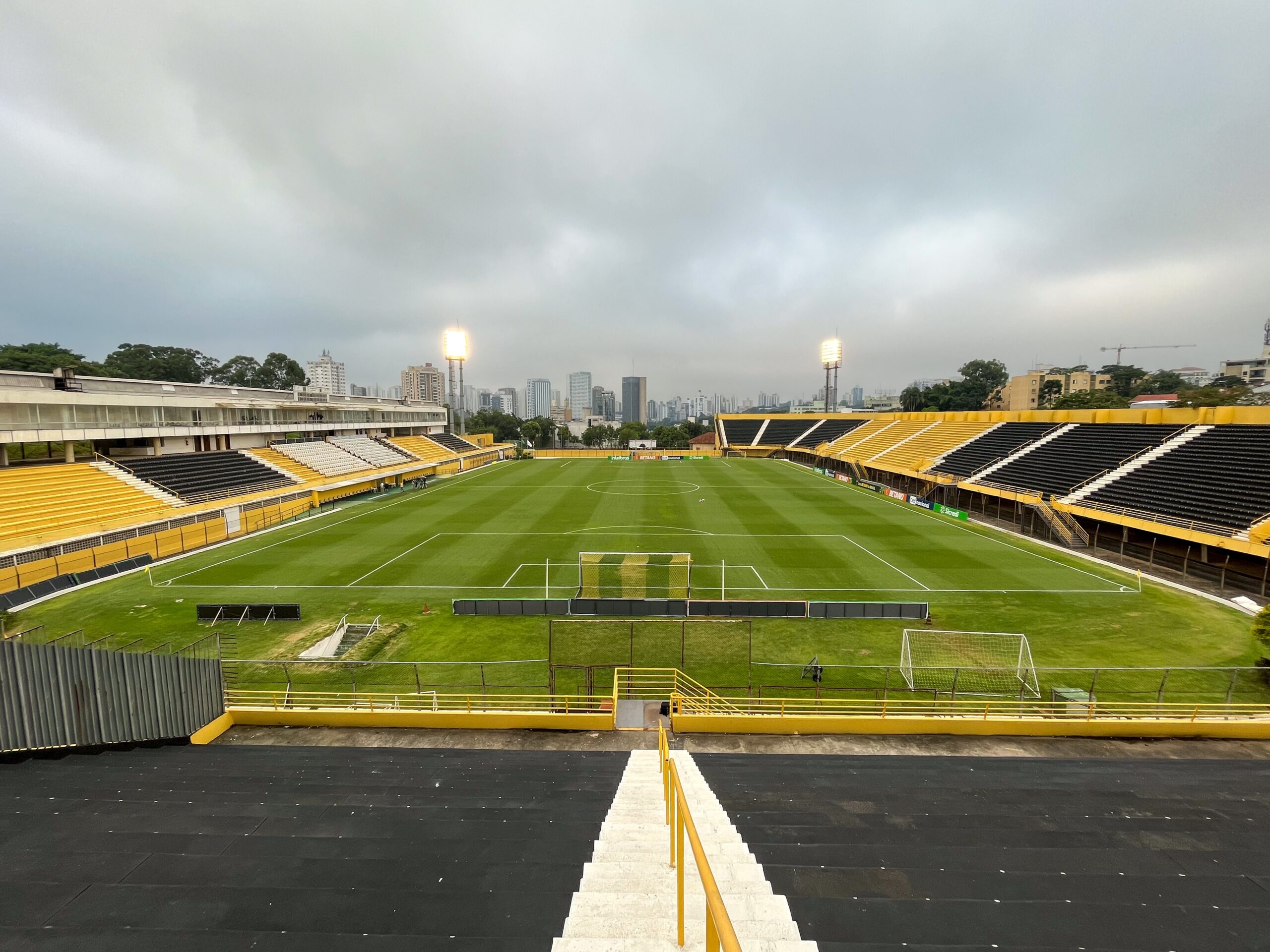 São Bernardo x Operário-PR: onde assistir ao vivo, horário e escalações