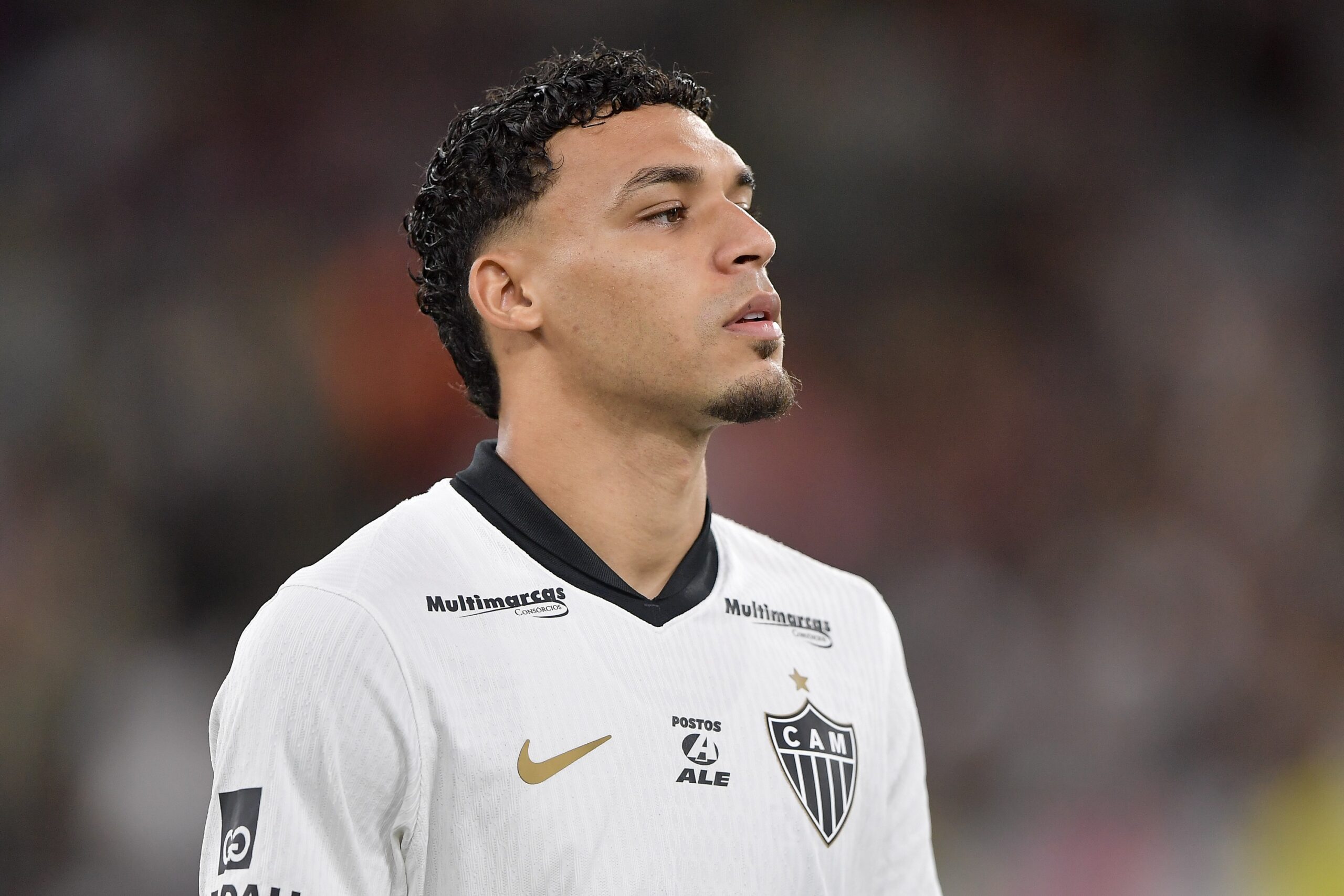 Confiante no Atlético-MG, Victor Hugo supera saída do Flamengo e retoma boa fase