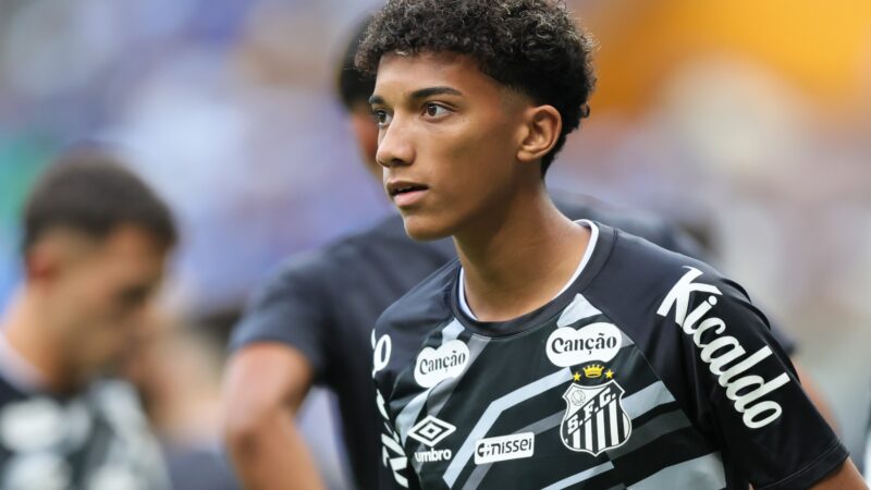 Santos acerta renovação de Robinho Jr. até o fim de 2031