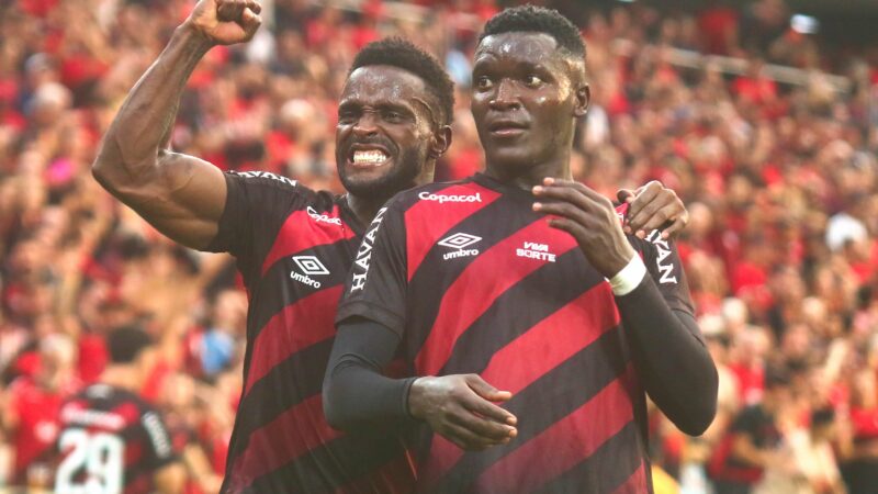 “Conexão Colômbia”: Athletico tem quase 60% dos gols no Brasileirão feitos por Viveros e Mendoza