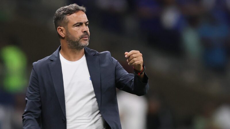 Artur Jorge vê vitória do Cruzeiro como motivação, mas pondera: “Caminho é longo”