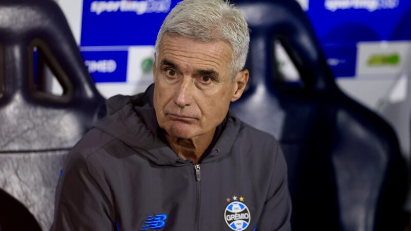 Luís Castro se critica após derrota do Grêmio para o Palmeiras: “Trabalho fraco”