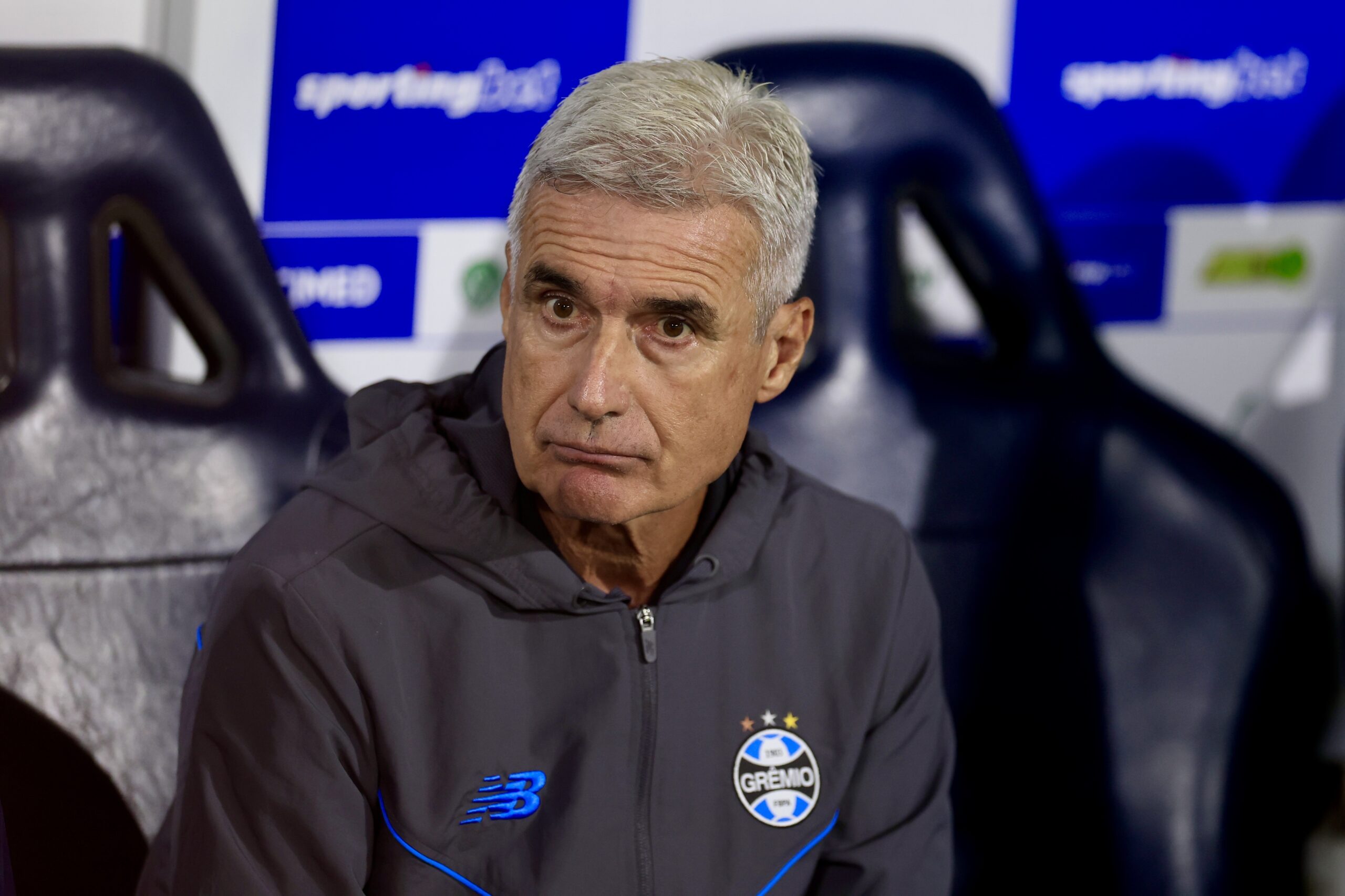 Luís Castro se critica após derrota do Grêmio para o Palmeiras: “Trabalho fraco”