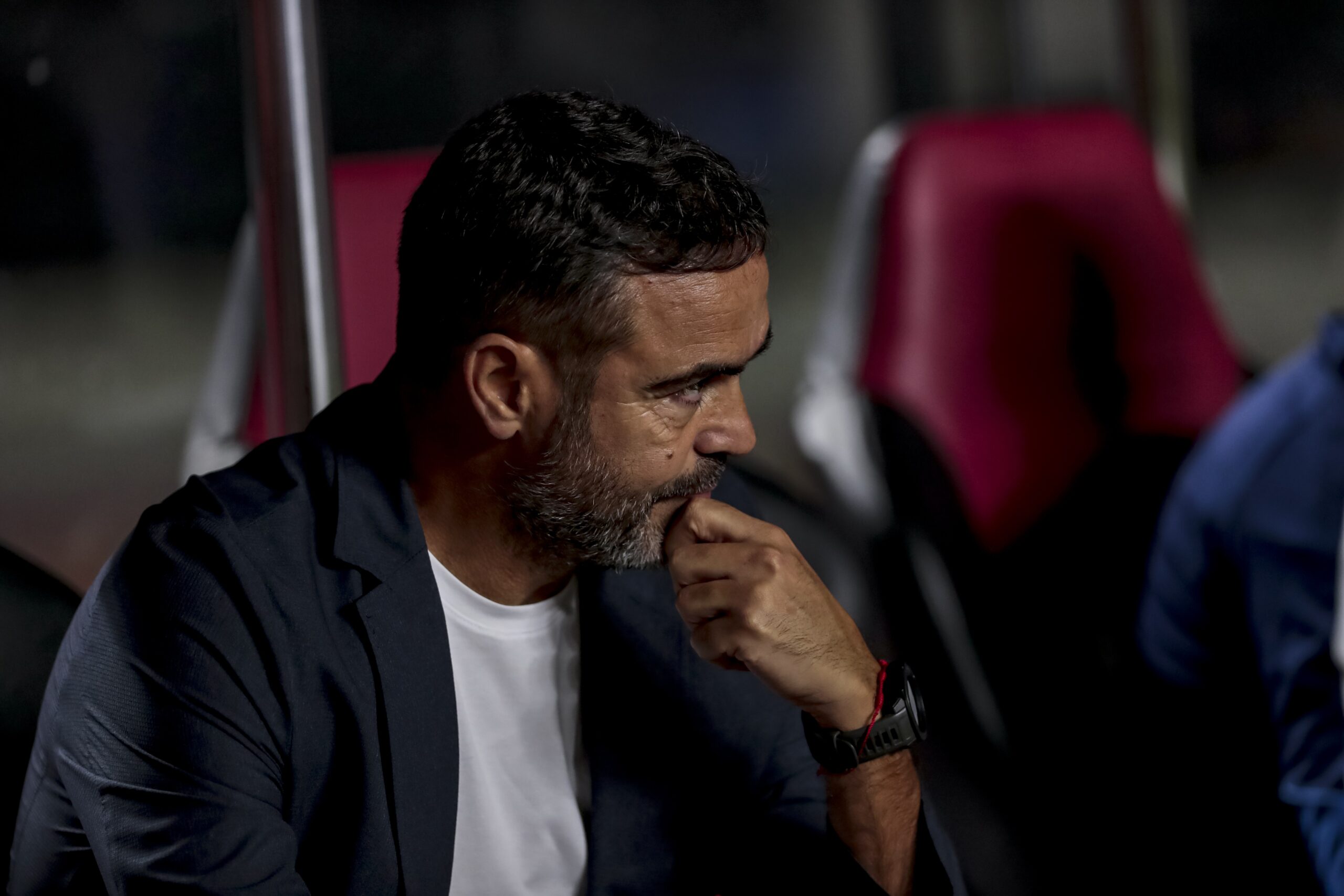 Defesa trava arrancada do Cruzeiro, e Artur Jorge alerta: “Preocupação legítima”; veja números