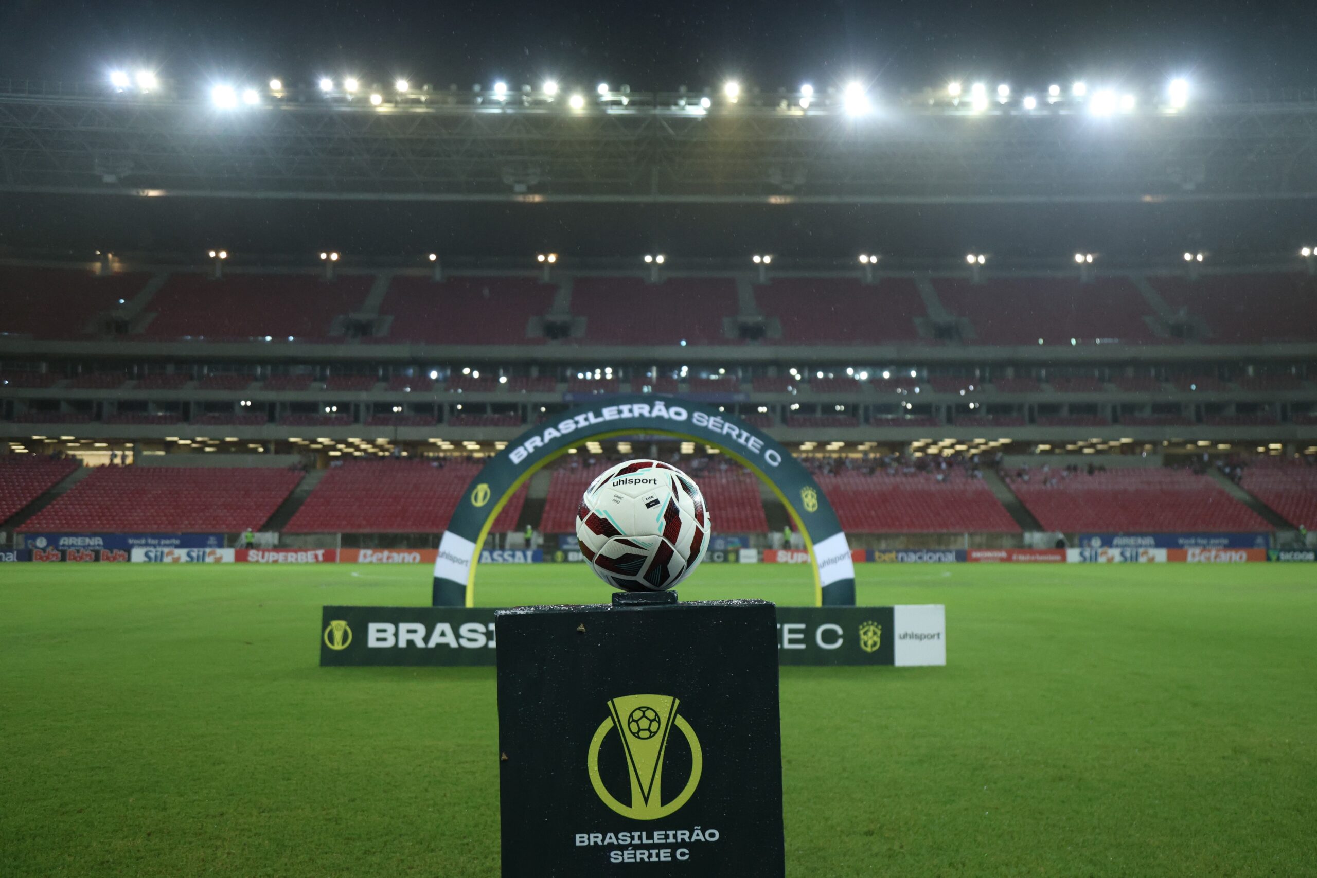 Santa Cruz x Amazonas será na Arena de Pernambuco, confirma gestão do estádio