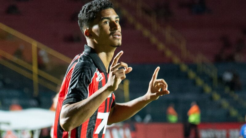Vitória conta com artilheiro de duas competições em 2026 para estreia na Copa do Brasil