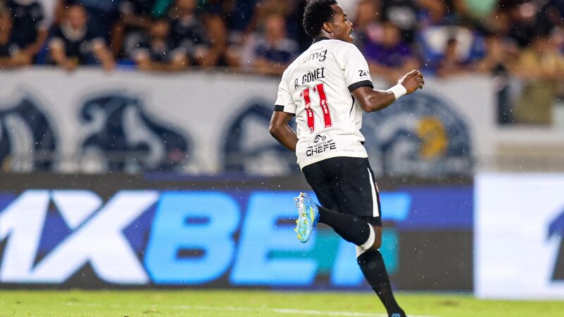 Andrés Gómez recebe sondagens do exterior, mas Vasco tem estratégia para manter destaque