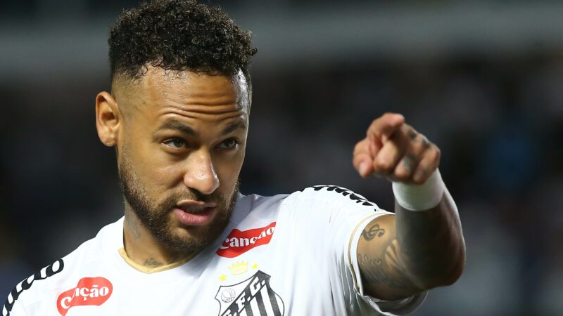 Neymar encheu o tanque: Cuca vê evolução física e quer sequência inédita do camisa 10