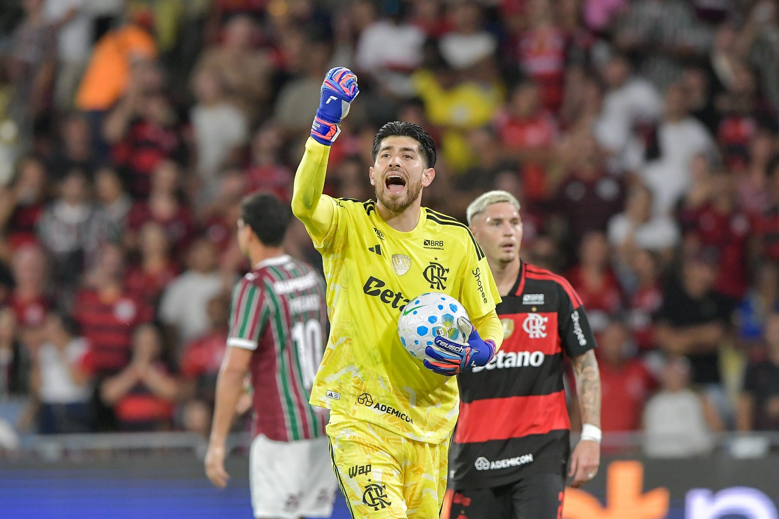 Cartola 2026: veja seis dicas pouco visadas para a defesa na rodada #13 do Brasileirão