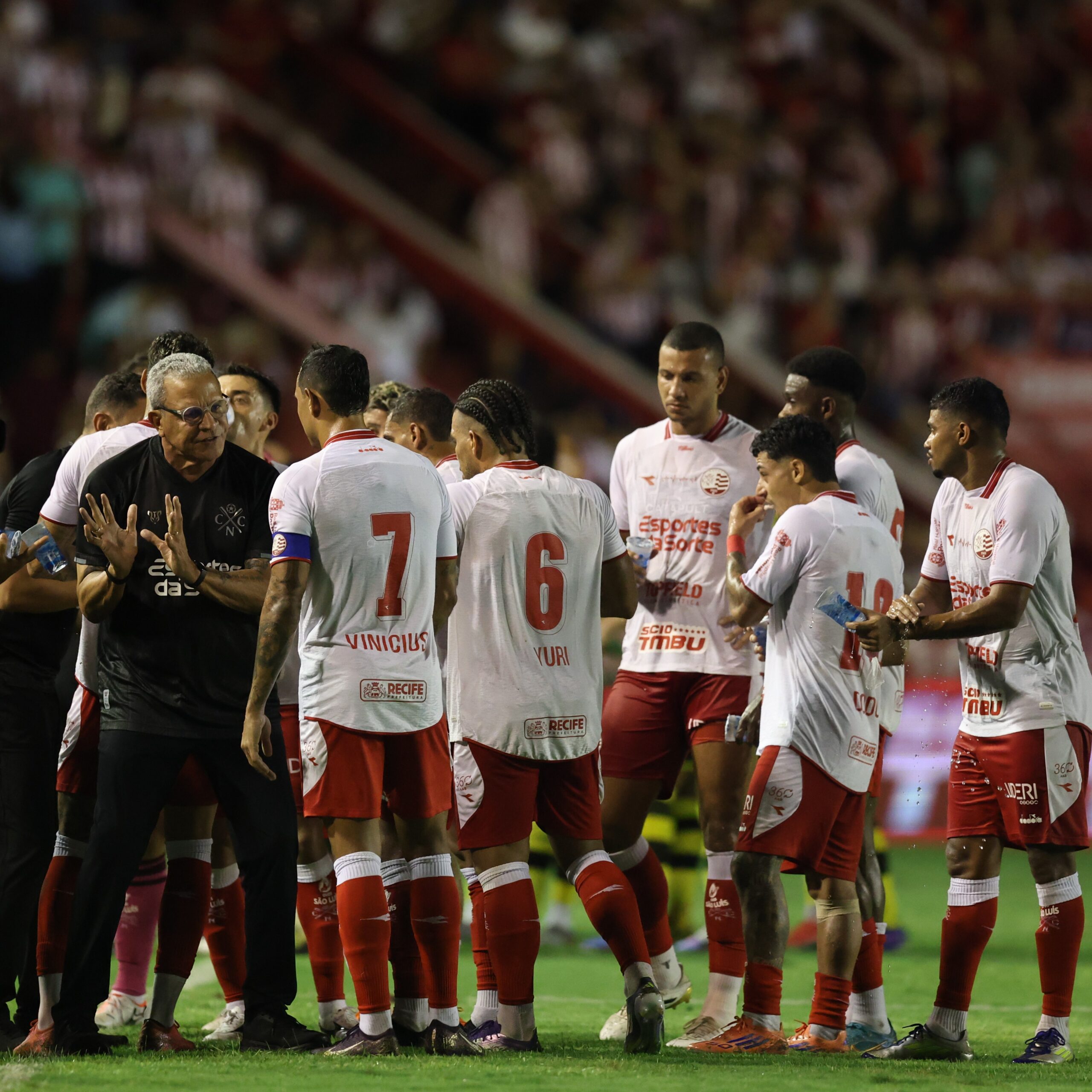 Técnico do Náutico admite preocupação com bola parada defensiva e mira correções