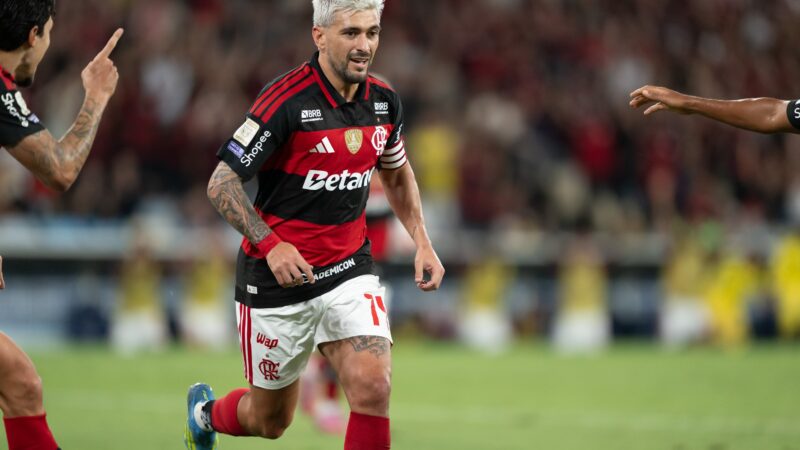 Arrascaeta volta ao seu melhor nível e entra no Top 20 dos maiores artilheiros da história do Flamengo