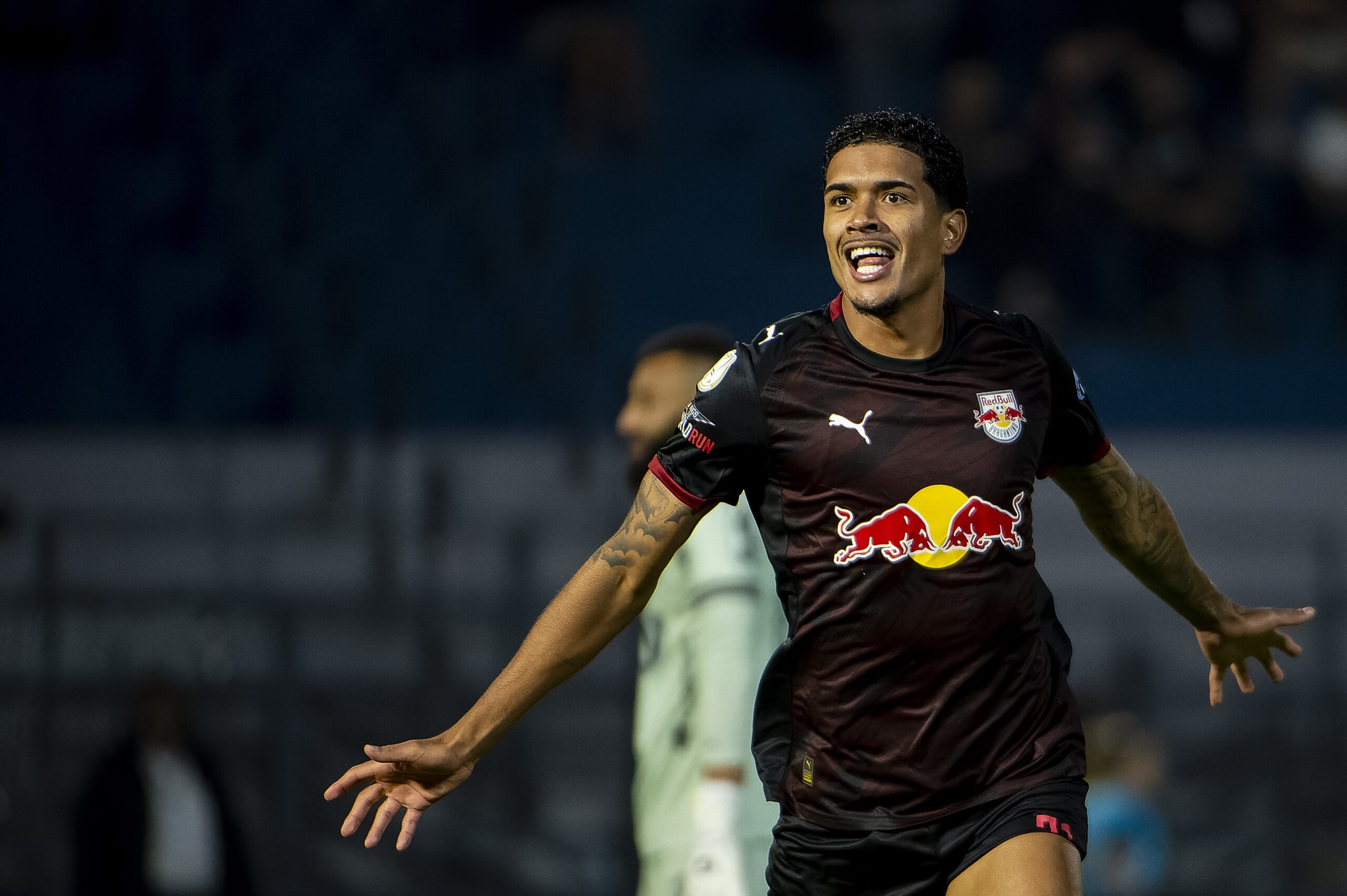 Herói e vilão? Súmula aponta gol contra de Lucas Barbosa, que abriu o placar para o Bragantino contra o Mirassol