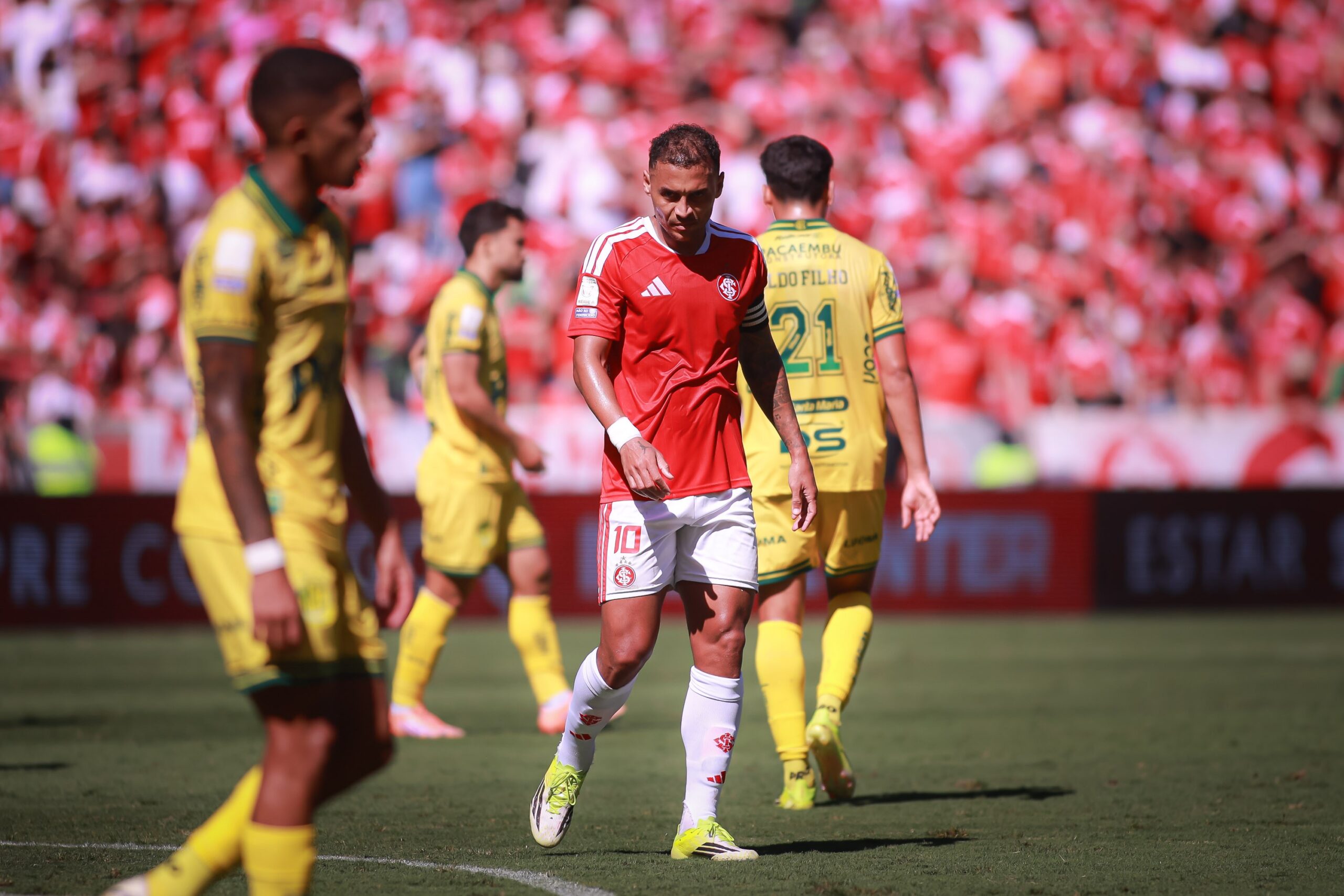 Cartola: Especialista manda bem no Reserva de Luxo e supera os Mais Escalados de novo na #12