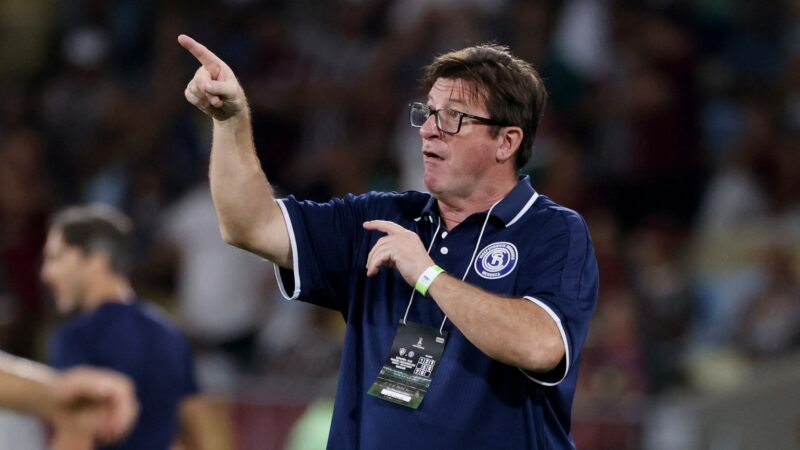 Com 100% na Libertadores, técnico de algoz do Fluminense avisa: “Equipe ainda não bateu no teto”