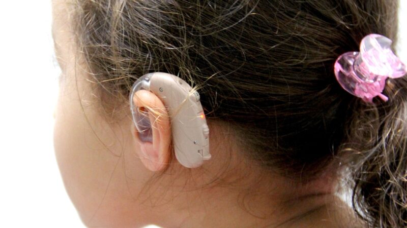 EUA aprovam 1ª terapia genética para forma rara de perda auditiva