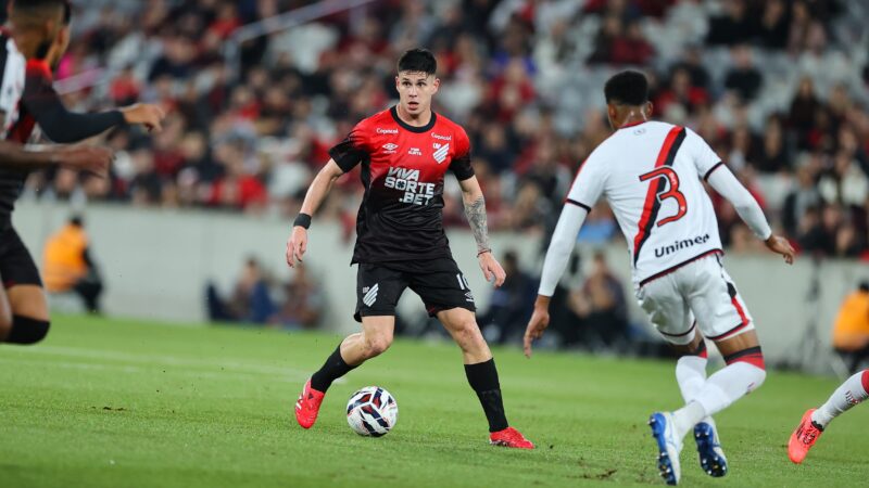 Athletico e Atlético-GO se encontram pela terceira vez na Copa do Brasil e com tabu em jogo