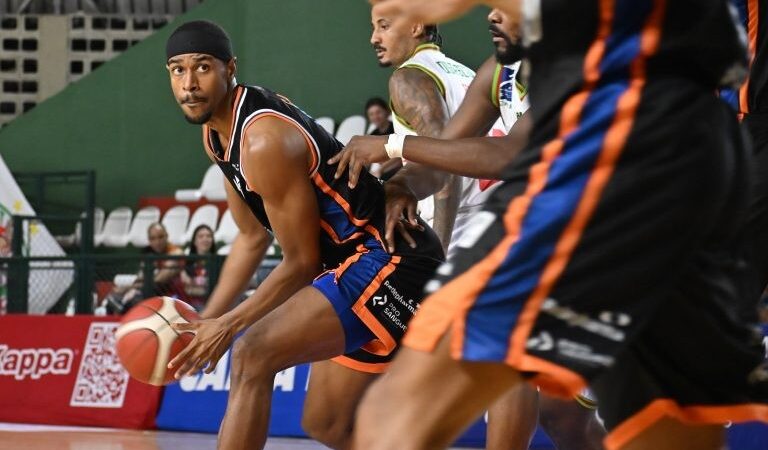 Unifacisa ganha fôlego na reta final da 1ª fase do NBB com recorde pessoal de Carr