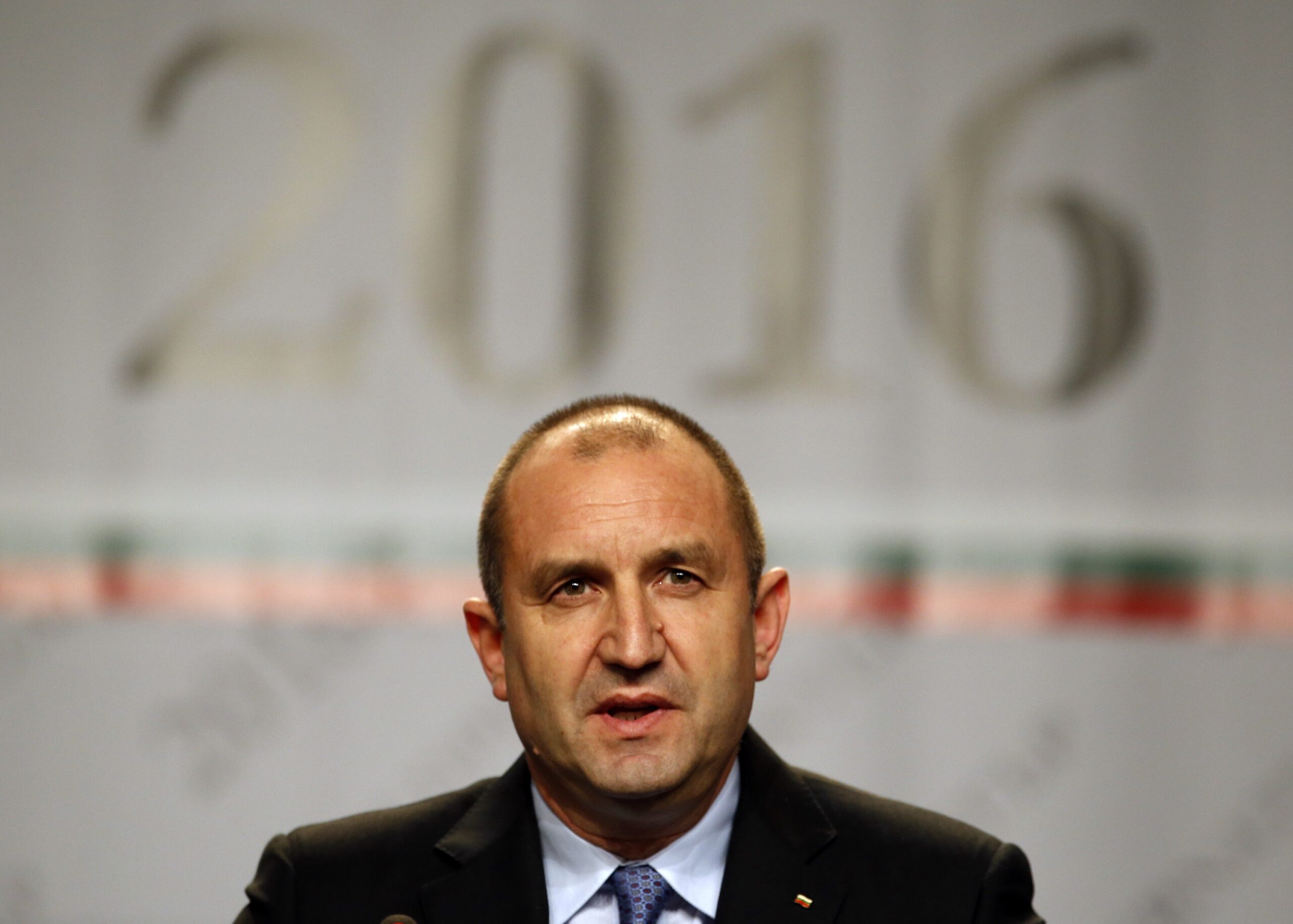 Candidato pró-Rússia vence eleições presidenciais na Bulgária