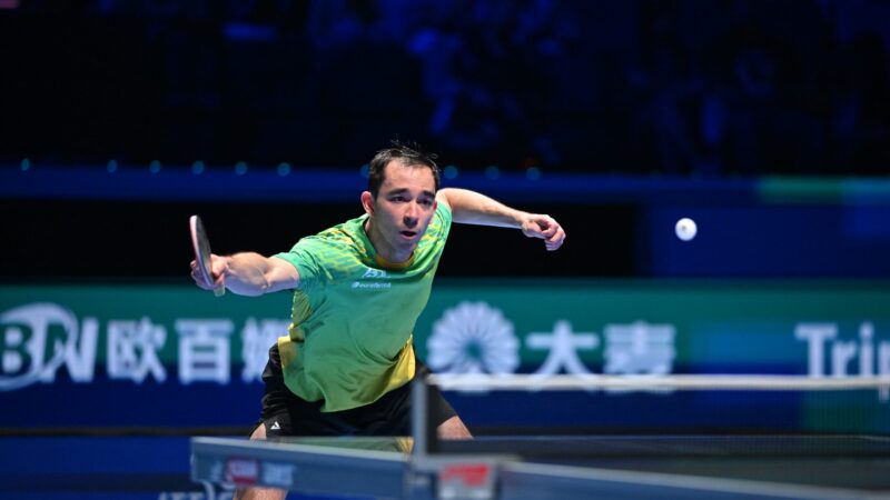 Calderano supera japonês Togami em sete sets e vai às quartas da Copa do Mundo, em Macau