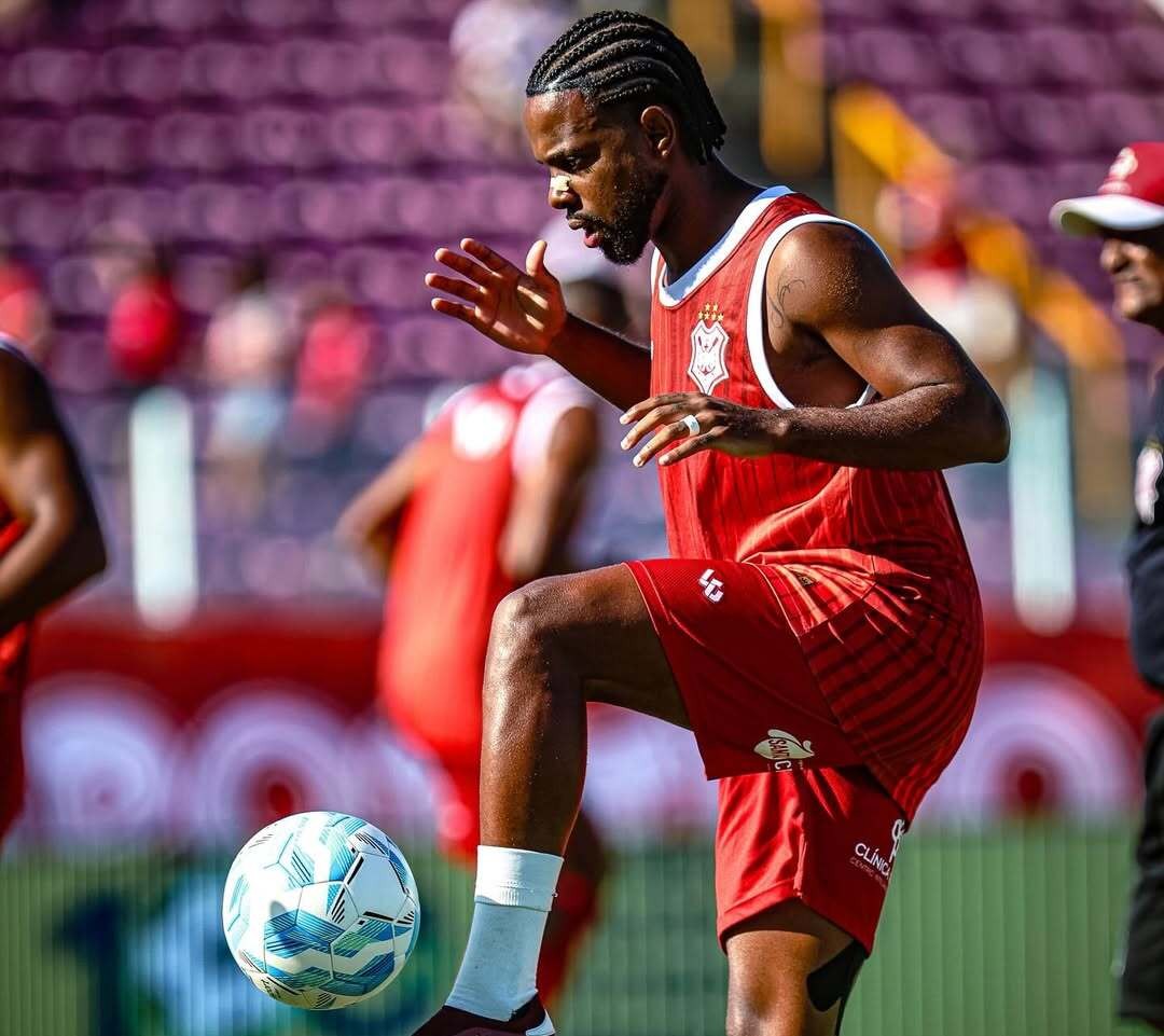 Lateral Rafael Luiz renova contrato com o Sergipe até 2028