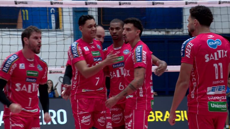 Bruninho faz ponto de ataque após trocar de papel com Maurício Borges; veja vídeo